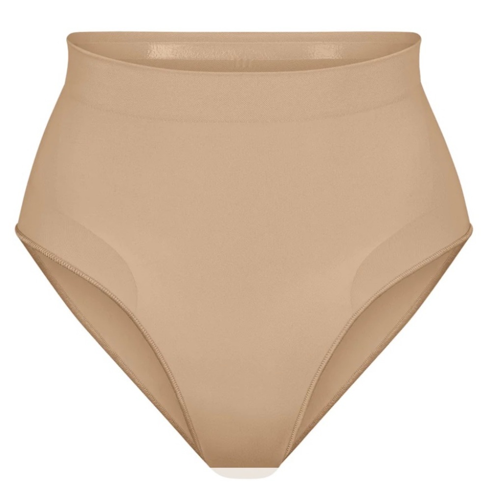 SKIMS NWOT Mid Waist Brief Shapewear XXS/XS
